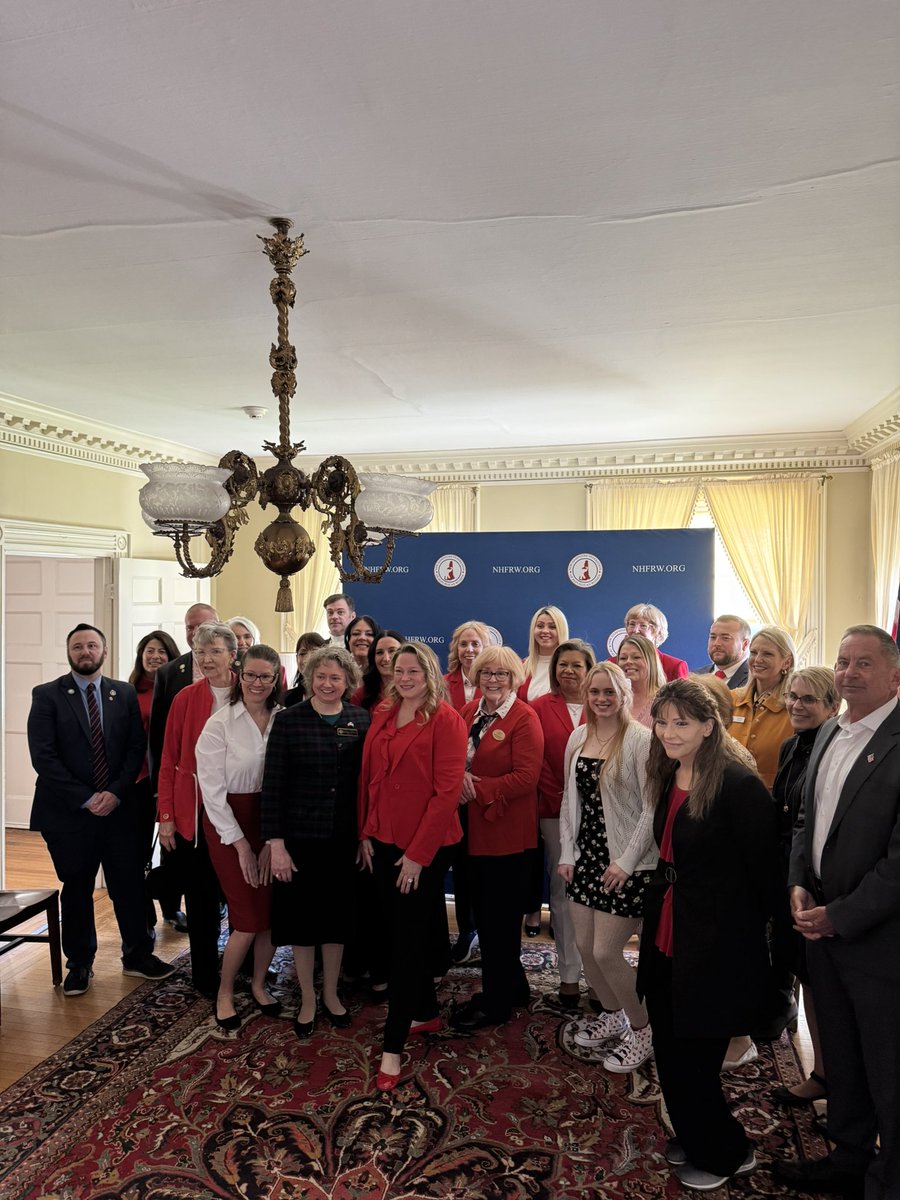 DiLorenzo4NH's tweet photo. Great to stop by @NHFRW Legislative Day! Grateful for all the work and advocacy of the NHFRW members! https://t.co/08zCd5zwdf