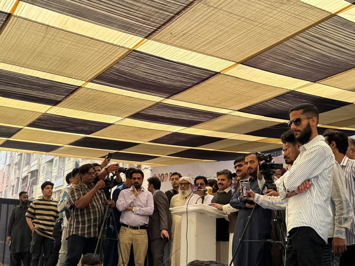 Inauguration ceremony of the Historical #LyariTransformation Project by Chairman PPP <a href="/BBhuttoZardari/">Bilawal Bhutto Zardari</a> to uprise and revamp infrastructure of Lyari 
Minister Local Govt Sindh <a href="/SyedNasirHShah/">Syed Nasir Hussain Shah</a> inaugurated the project ! ❤️💫
#LTP 
<a href="/AseefaBZ/">Aseefa B Zardari</a> <a href="/MediaCellPPP/">PPP</a> <a href="/HammadNDKhan/">HammadNDkhan</a> <a href="/JunaidSaleemJD/">Junaid Saleem Jadi</a>