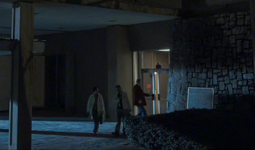 smartersecurity's tweet photo. On a Stranger Things rewatch and caught Hopper tailgating his way into Hawkins Lab in S1E5 — slips through a closing door behind two employees. No badge. No questions. No superpowers required.
Fictional facility. Very real vulnerability. 👀 #StrangerThings #SecurityAwareness https://t.co/lbvonOfDjV