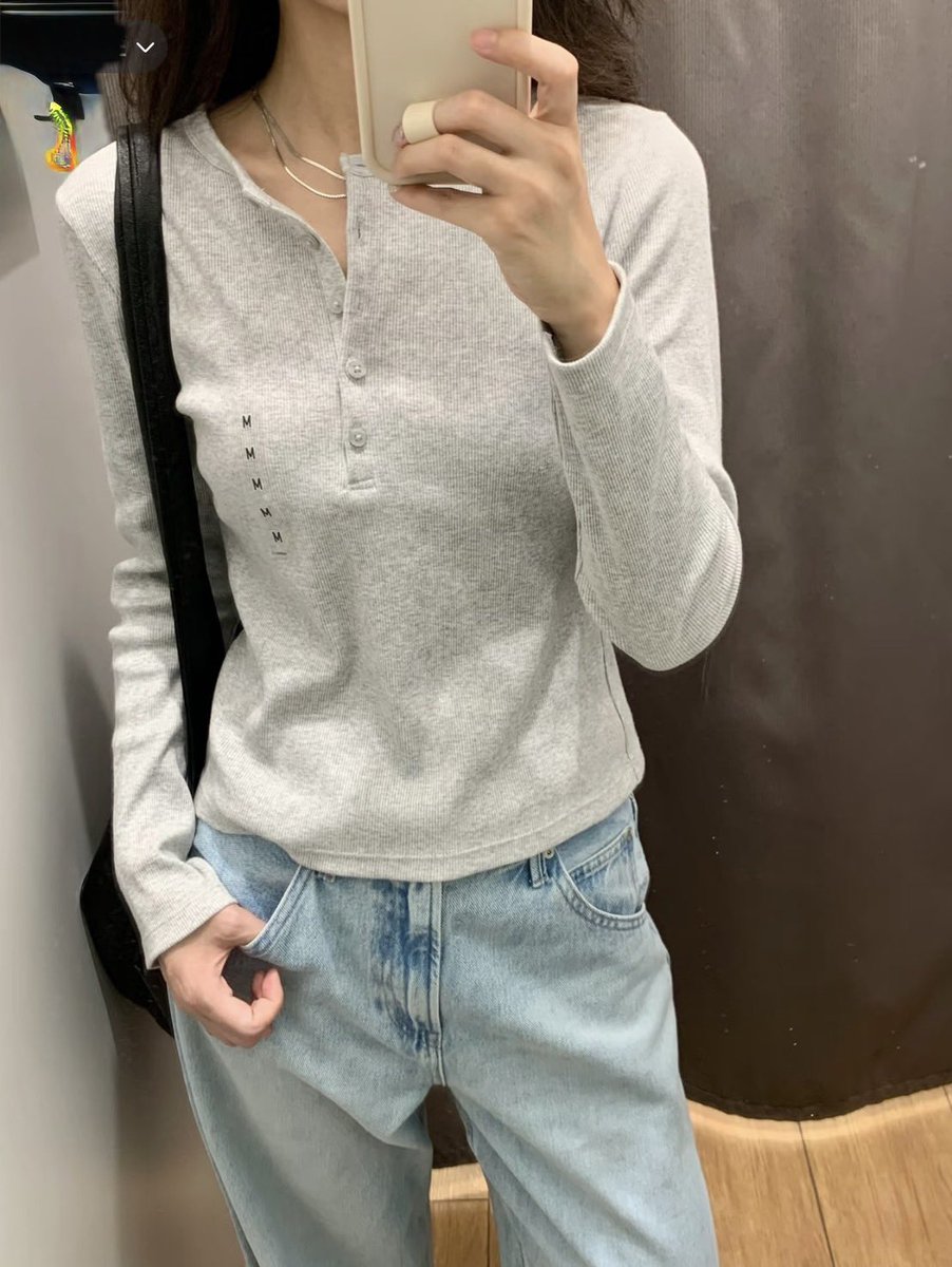 sonnestore's tweet image. 🌟รับหิ้วเสื้อแขนยาว Uniqlo ลดราคา 390.- (ems 50.-)
📍ปิดรับ 9/4 ก่อน 21:00  
#พรีญี่ปุ่น #หิ้วญี่ปุ่น #uniqlo