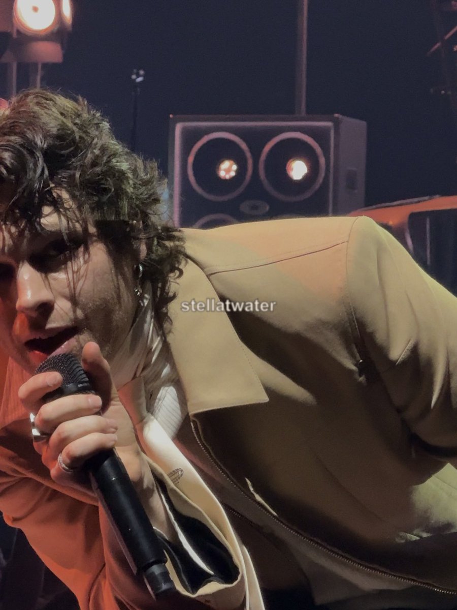 stellatwater's tweet image. my favorite boyband ⭐️ #EASParis #ParisIsAStar #EASTour @5SOS