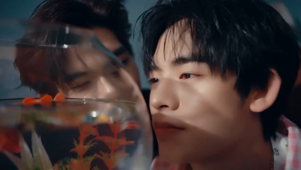 For POR SUPPAKARN ❄️ tweet media