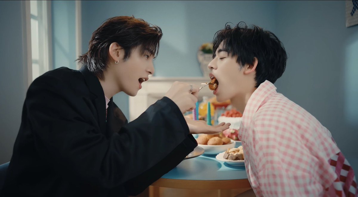 For POR SUPPAKARN ❄️ tweet media