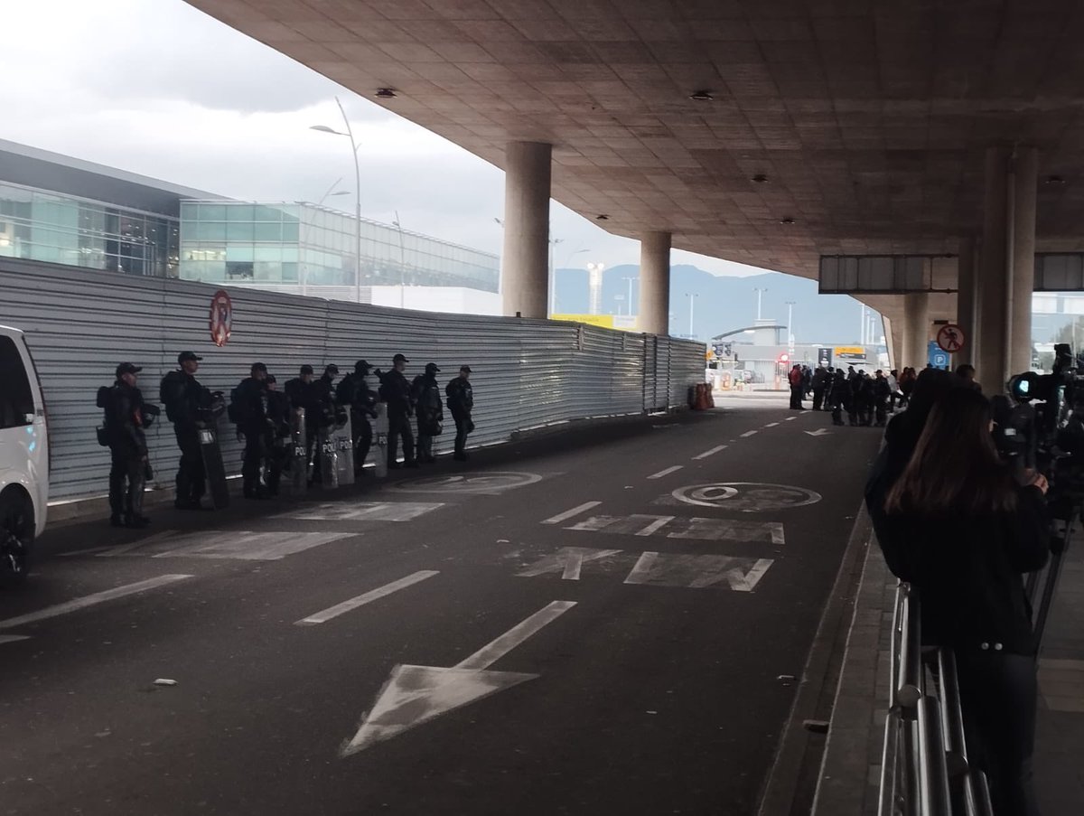 Aeronáutica Civil tweet media