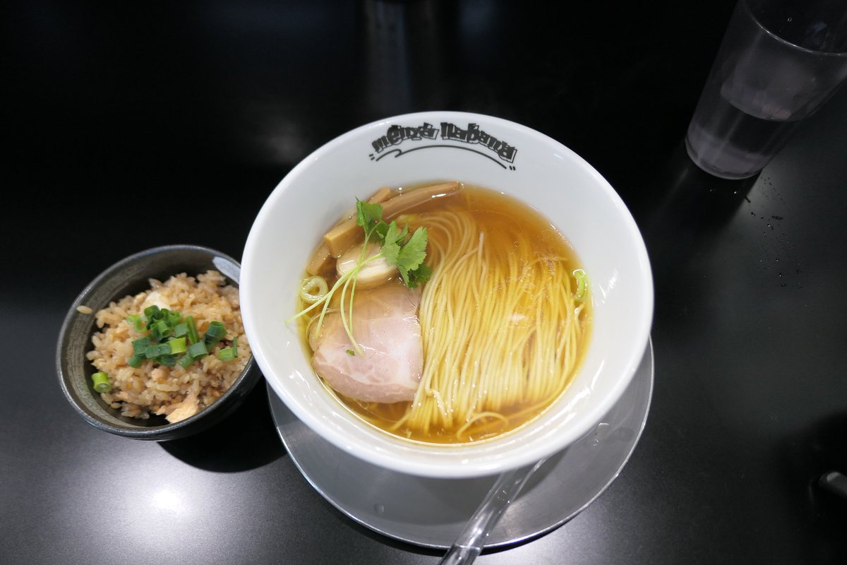 ﾄﾝｺﾂ*𓃟 tweet media