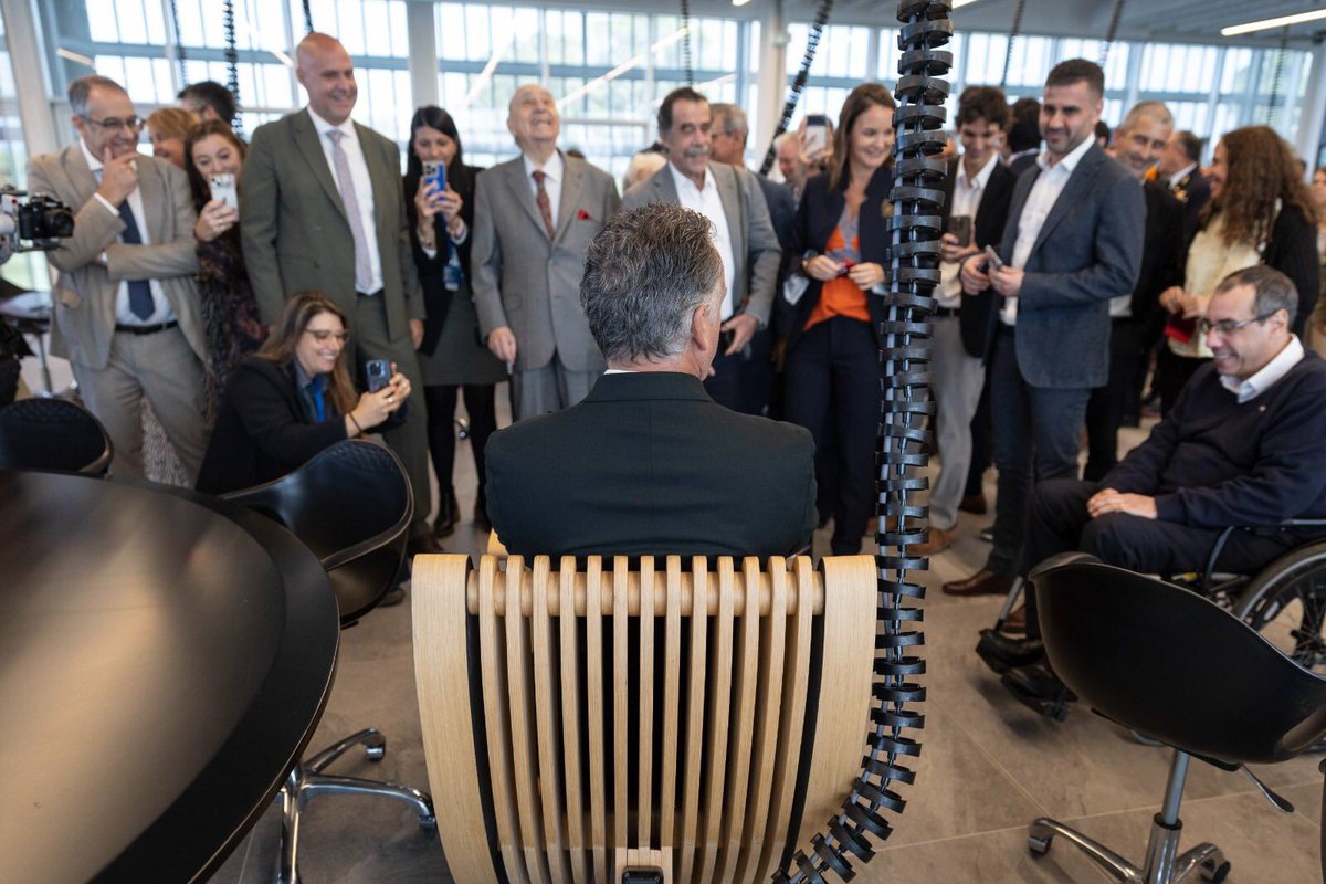 armenpress's tweet photo. #TUMO #Uruguay inaugurated in #Montevideo

https://t.co/Q1IicR2b6o https://t.co/NfCr70DoYF