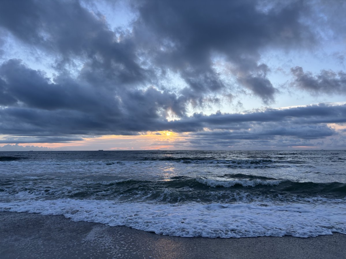 valkerie777's tweet image. Good morning from #Florida #sunrise #beachlife