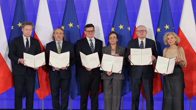 John Bingham tweet media