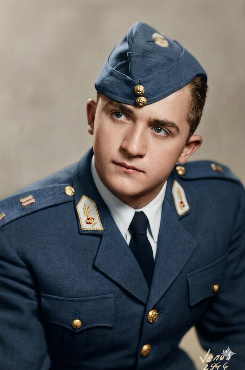 EsraEsigil💙💛 tweet media