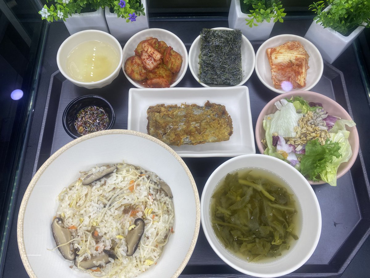 범스토랑 tweet media