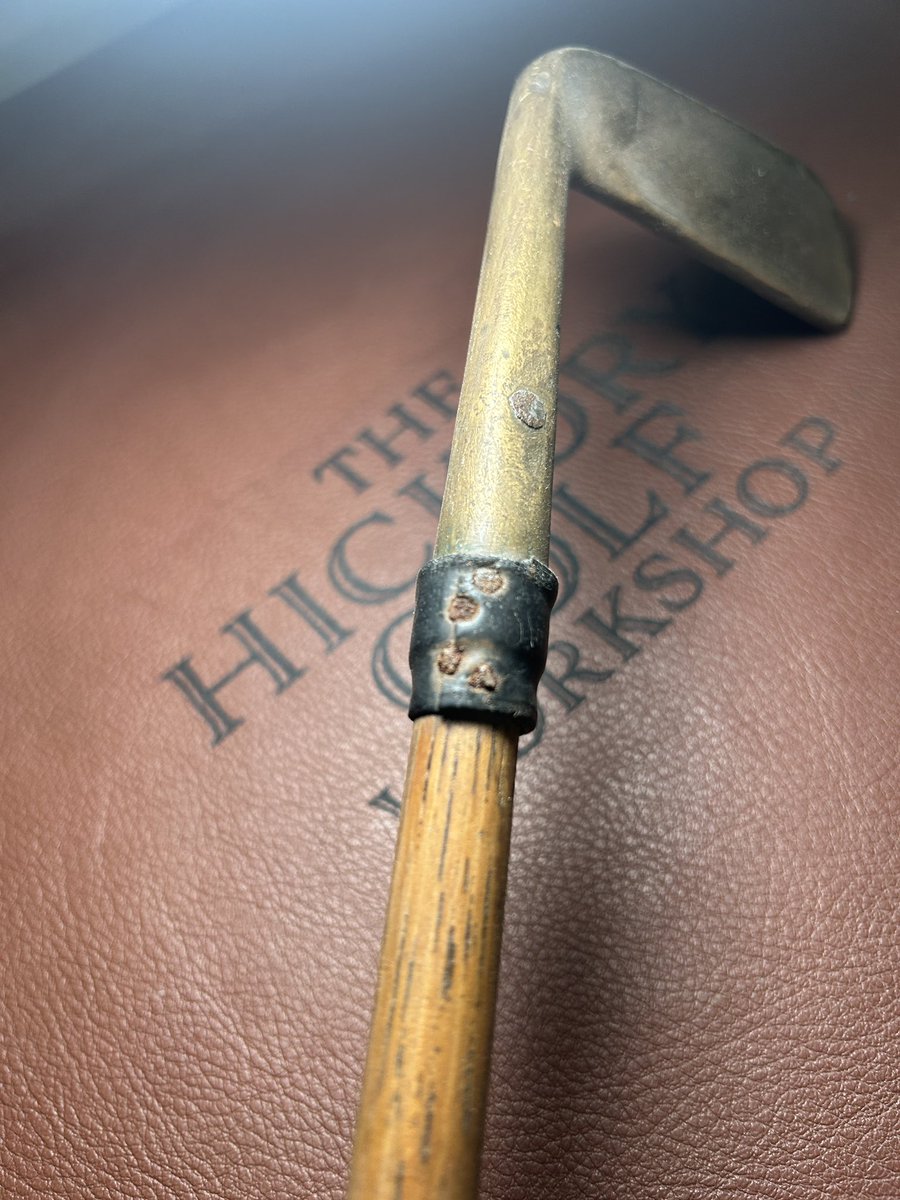 Hickoryworkshop's tweet image. We’ll never criticise anyone restoring or repairing a hickory club (it’s all part of the fun!) but a rubber collar, FOUR pins and an oversized steel rivet was a ….. choice! 😂

We’ll post an update photo when it’s finished 

#golf #hickorygolf #scotland #golfhistory #restoration