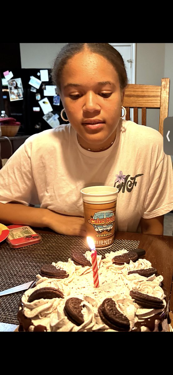 fstone1969's tweet photo. Happy 18th to my baby-girl! ⁦@ParkerFeathers1⁩ https://t.co/zKr3d7LaUK