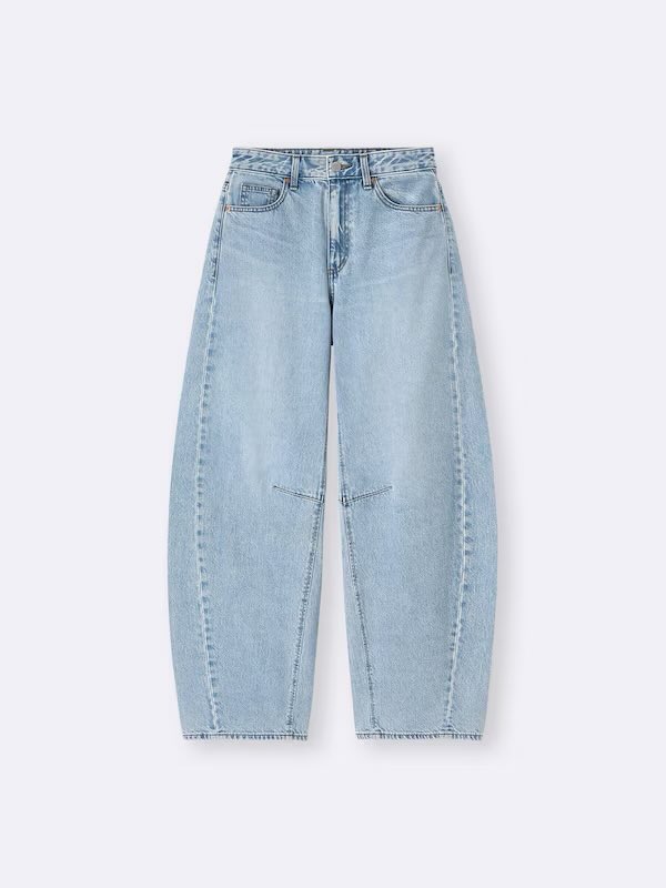 jeonghan_love7's tweet photo. このブルーデニム、
デザイン含めてガチで激アツ

【GU】¥2,990
バレルレッグジーンズ
A+EC(丈長め81.0cm)

神デザイン×丈長めで神スタイル化
このクオリティでコスパもエグすぎ

春のブルーデニムで迷ったらこれ一択 https://t.co/g3mU4sF2Ql
