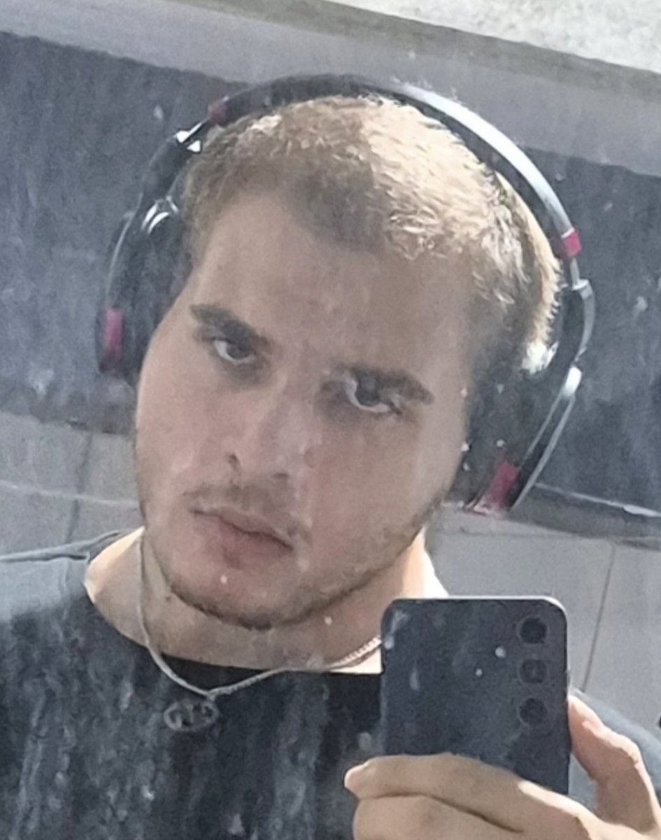 ceket 🐍 tweet media