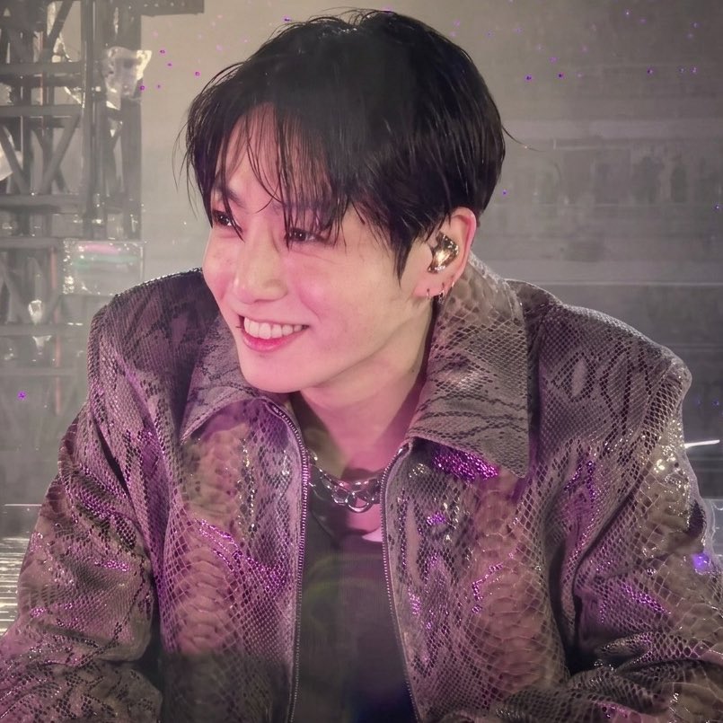 jungkook lover tweet media