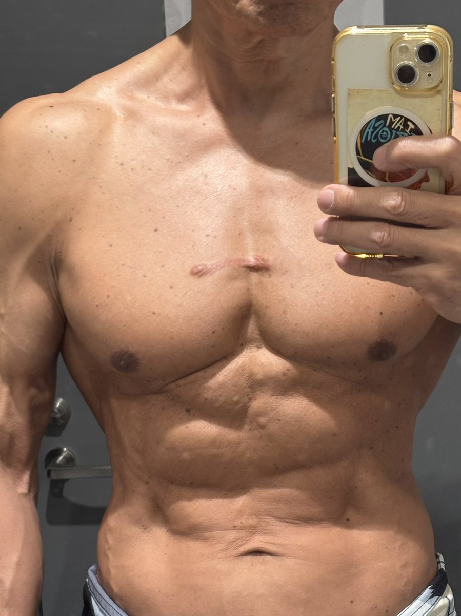 v450mac's tweet image. エニタイムフィットネス
昨日は胸トレでした