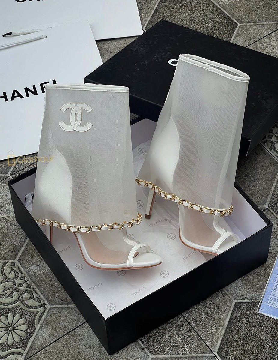 thatgirlmulaa's tweet photo. Finally 🥰🥰🥰🥰 yall go get yall some of these raw heels https://t.co/Sraa3t4RWE