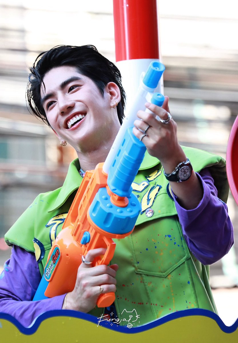 အသေးလေး🥑 tweet media