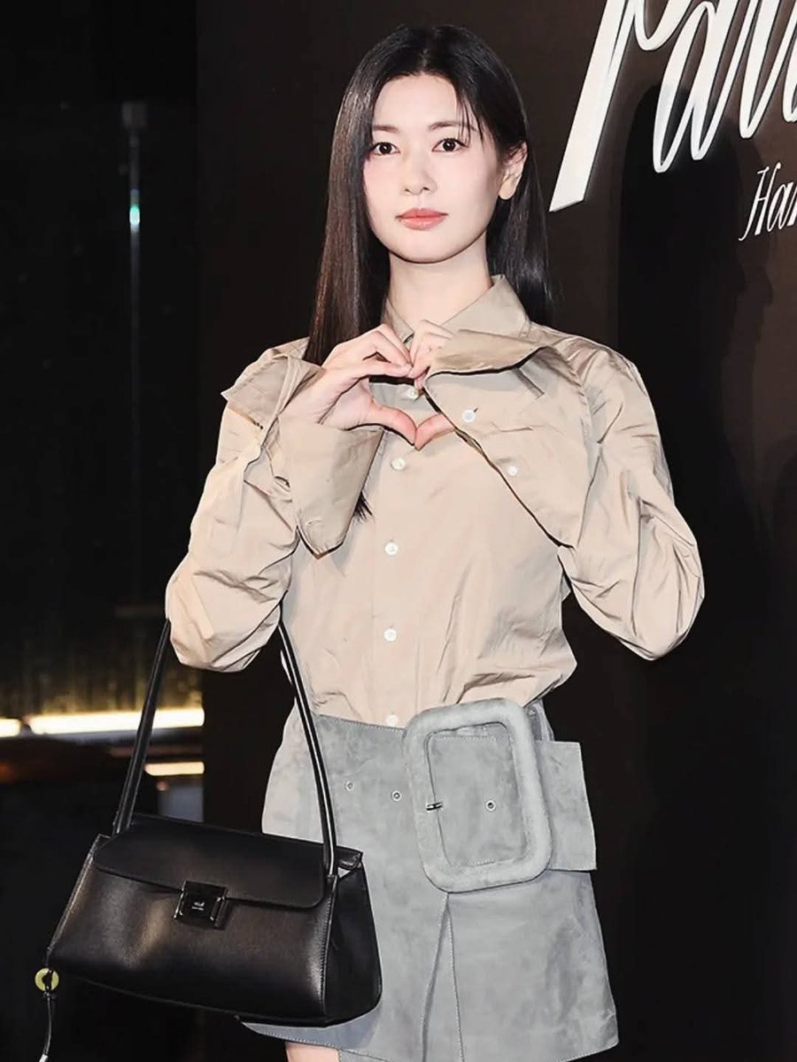 #JungSoMin ( 정소민) | TheDealer soon 🎬 tweet media