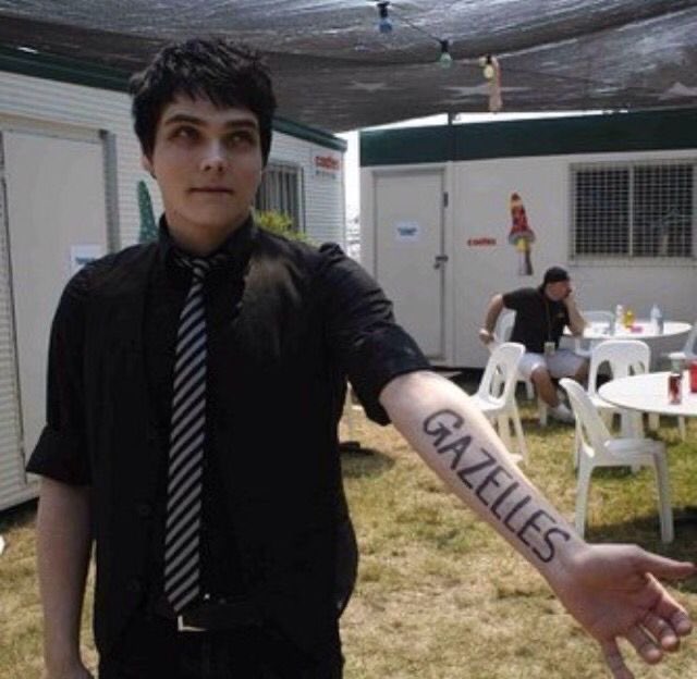 anna击🌸💕frank teeth CEO tweet media