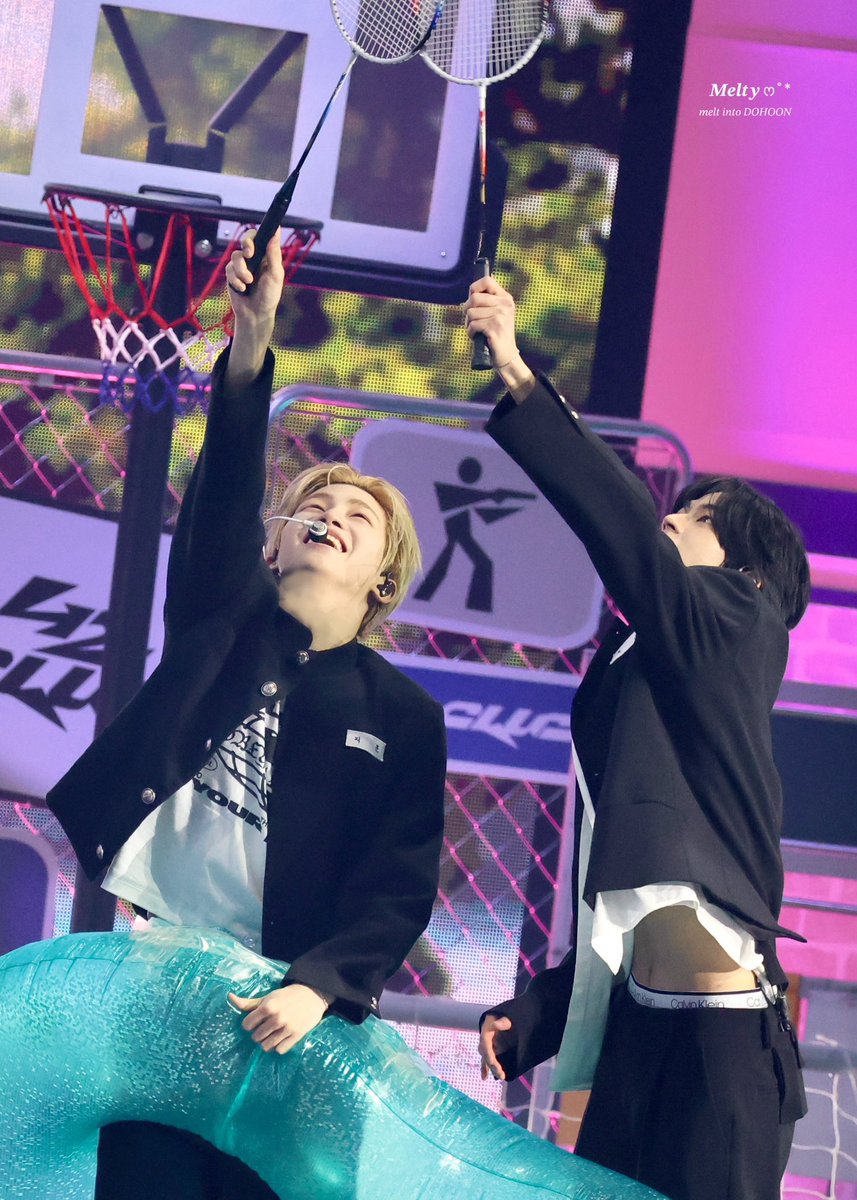 lor⁴² tweet media