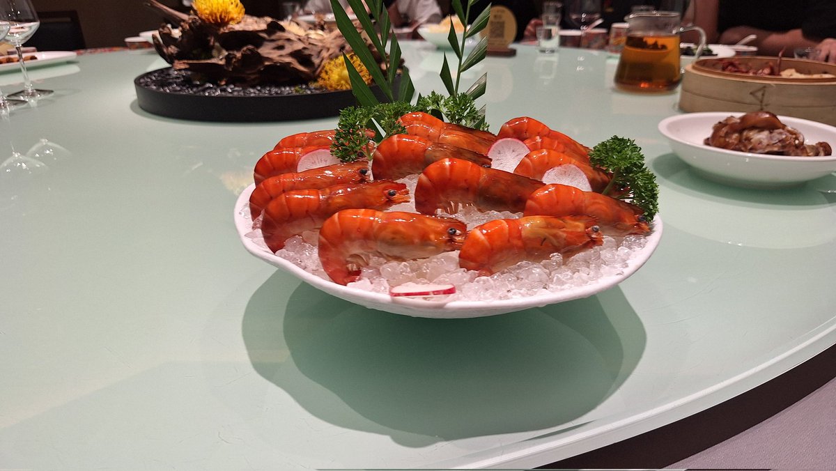 dmanso73's tweet image. Nada, que no hay manera, que no saco mi selección de vinos..... la hospitalidad china no tiene límites 🔝🍷
#vino #china #Wenzhou