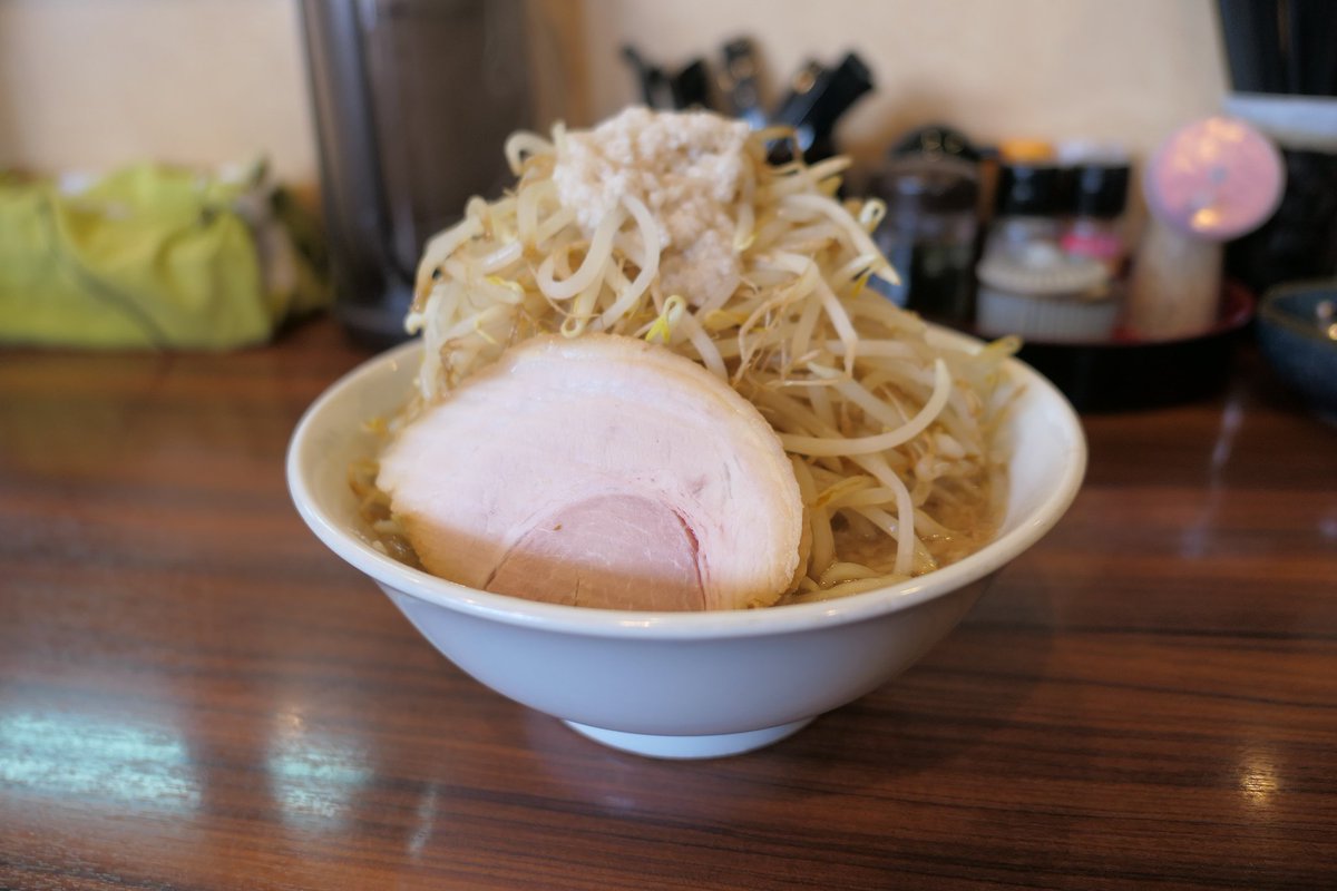 ﾄﾝｺﾂ*𓃟 tweet media