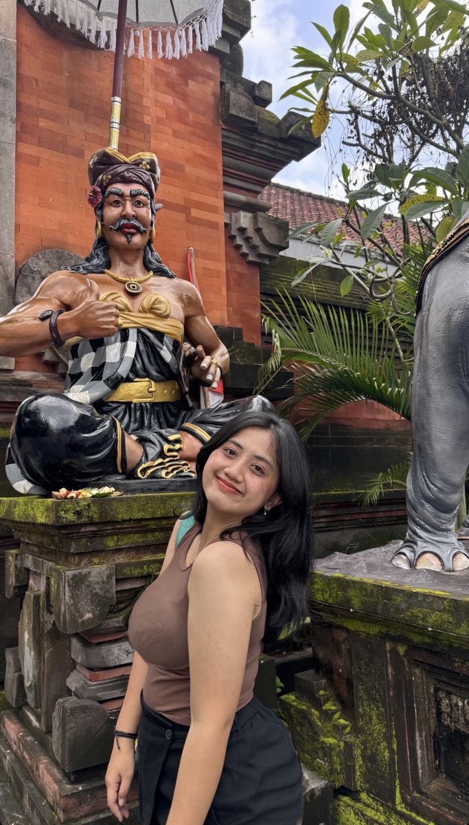 deepweeb tweet media