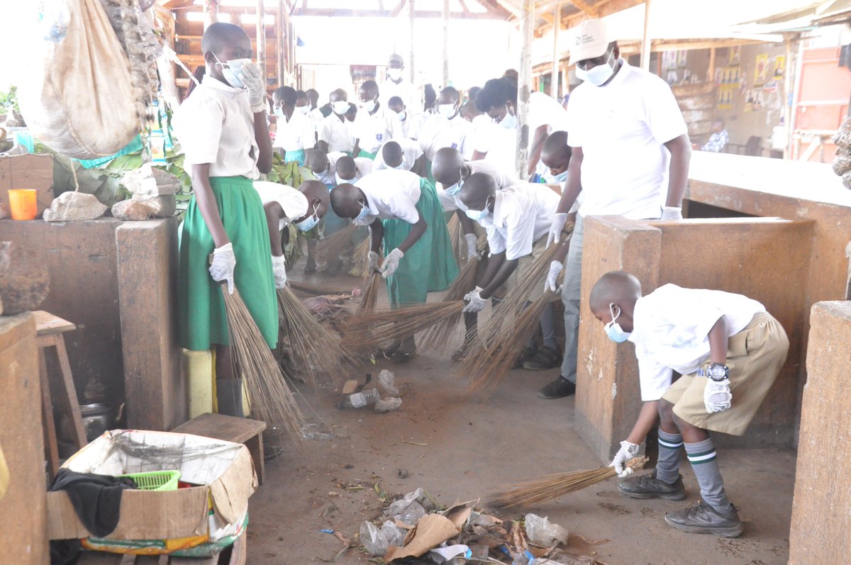 Jane Goodall Institute Uganda tweet media