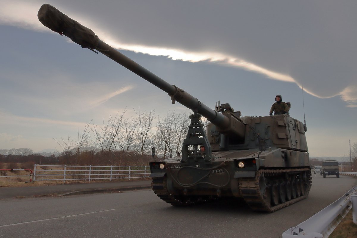 コミント人 tweet media