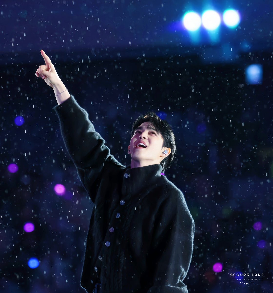 sᴄᴏᴜᴘs ʟᴀɴᴅ tweet media