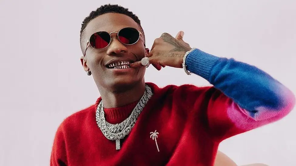 Otowngist's tweet image. Wizkid fires at Burna Boy after DJ Tunez clash 👀

Now DJs are moving to ban Burna Boy’s music pending investigation.

This beef just went industry-wide.

Full story: otowngist.com/2026/04/wizkid…

#Wizkid #BurnaBoy #Afrobeats #Nigeria