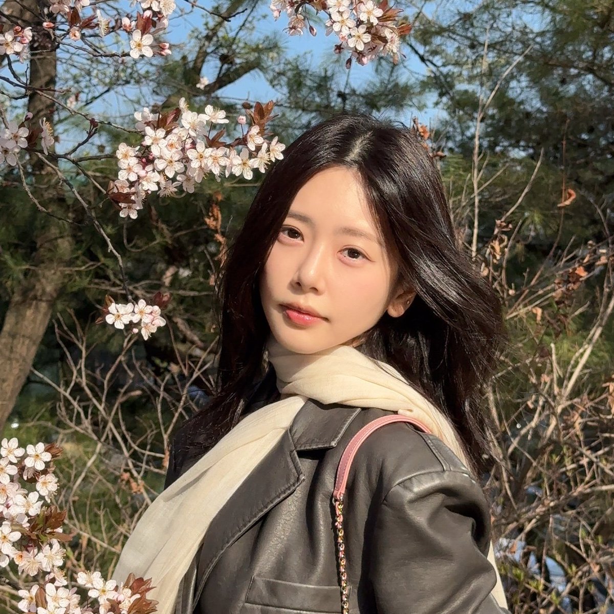 Minji Day Everyday 🍷💸🐰 ❤️ 쥬꼬 tweet media