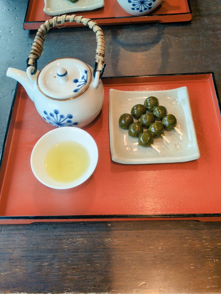 GANETTCの動画をアップしてあげる人。 tweet media