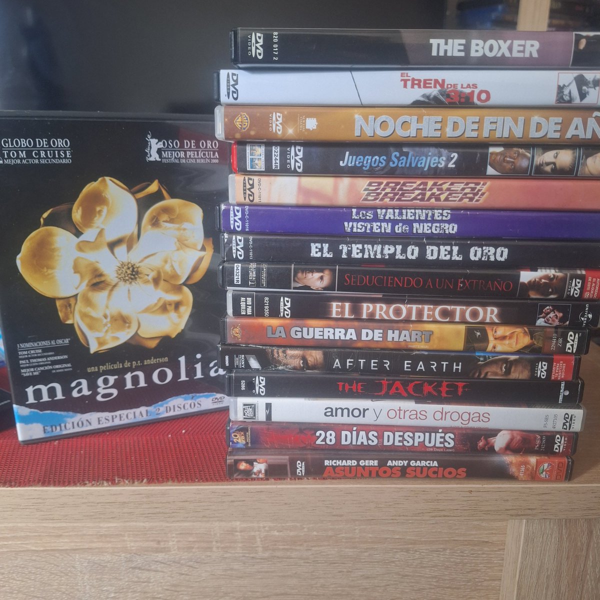 viendopeliculaensillondecasa tweet media