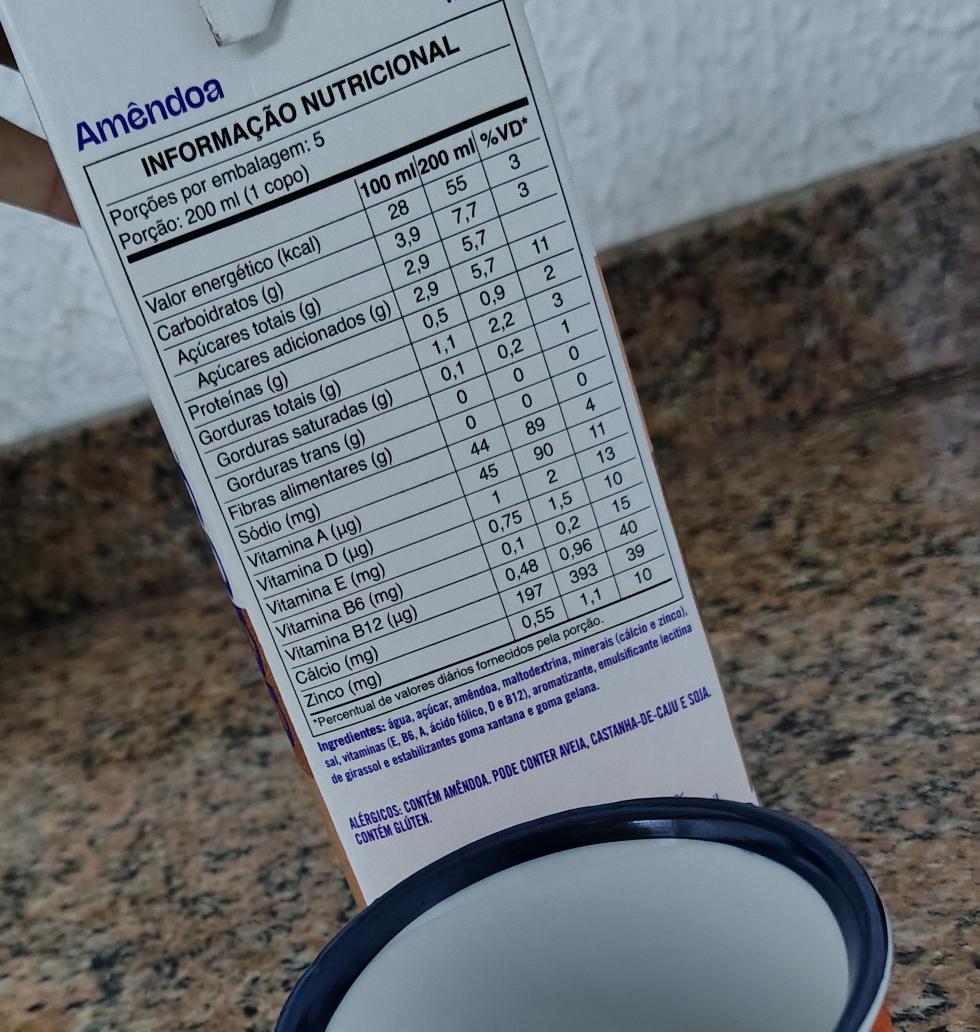 28kcal uma xícara, parece até mentira.