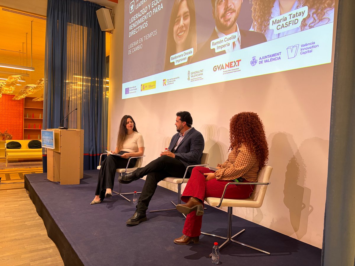 ceeivalencia's tweet photo. @isaiassharon @TechFabLabCV @vlciconnect "Para cuidar al equipo primero te tienes que cuidar tú".

María Tatay de CASFID, Ramón Cuello de @ImperiaSCM y Baldomera Oncala de @Improven aportan tres visiones sobre cómo liderar equipos, alinear cultura y tomar decisiones en tiempos de cambio.

#TechLeaders #TechFabLabCV https://t.co/s520qNvq4D