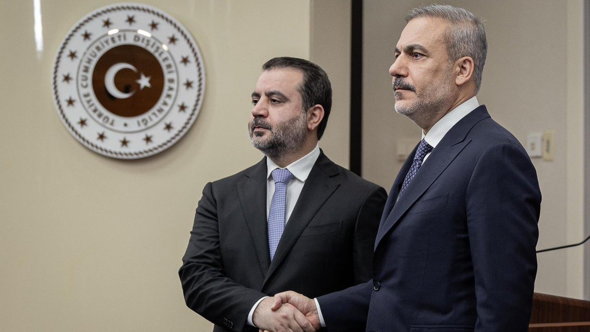 قاسم tweet media