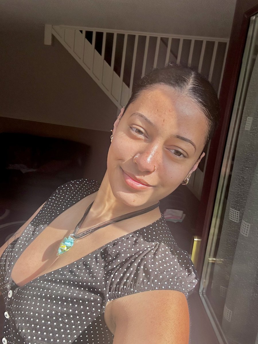 elish_a0's tweet photo. wow the sun is shining ! https://t.co/LvFgVumvFH
