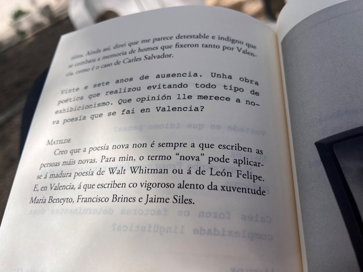 aguesuttree's tweet photo. Eu son de aquí e de alá, de Tamara Andrés, sobre la poeta valenciana Matilde Llòria https://t.co/LzXxAd9Osf