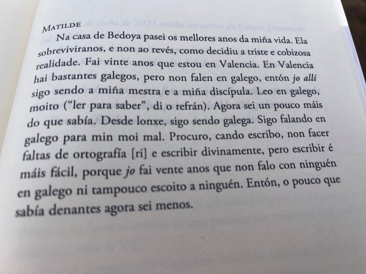 aguesuttree's tweet photo. Eu son de aquí e de alá, de Tamara Andrés, sobre la poeta valenciana Matilde Llòria https://t.co/LzXxAd9Osf