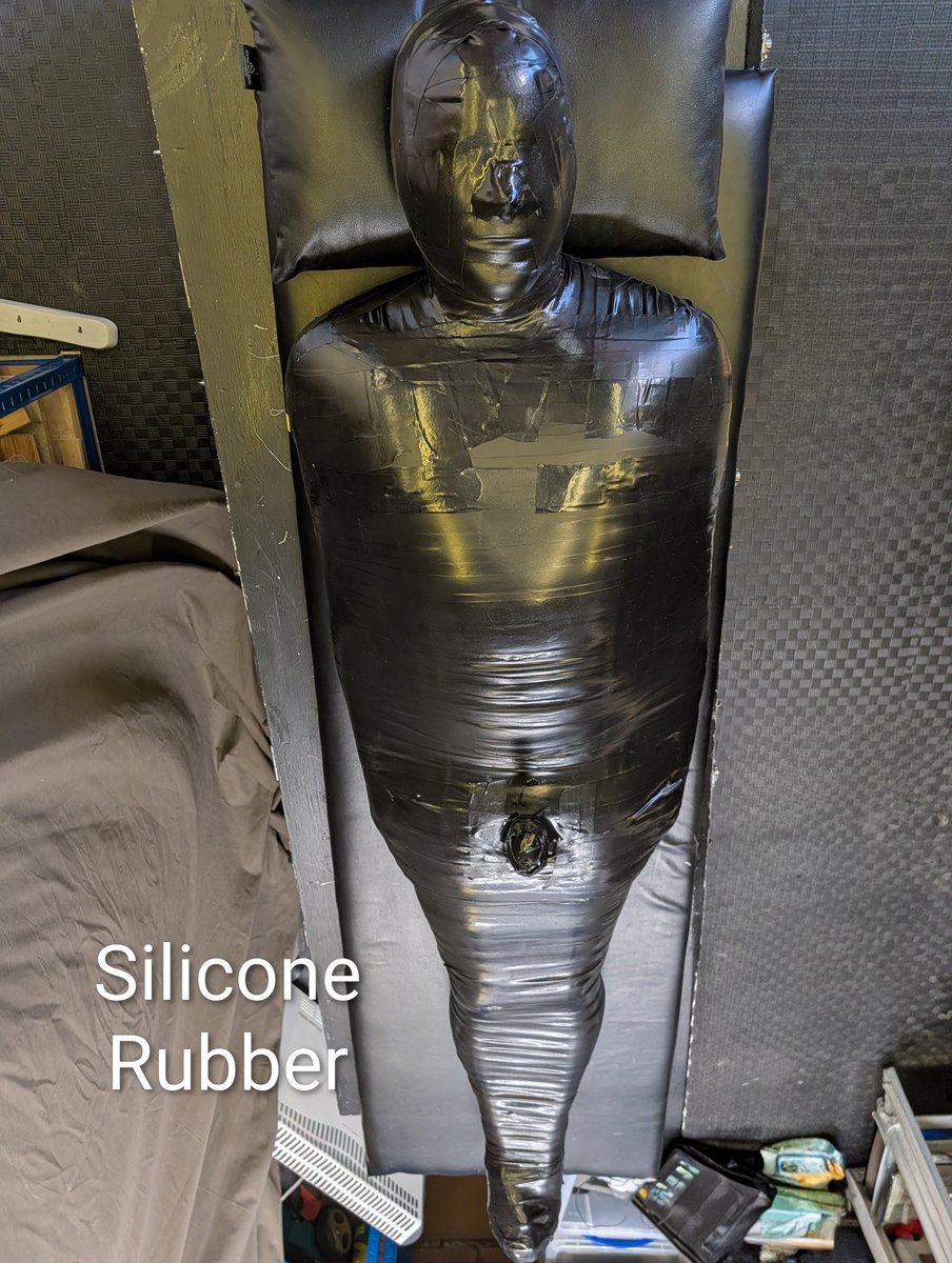 Locked & Tied ➡️ Pawsome June tweet media