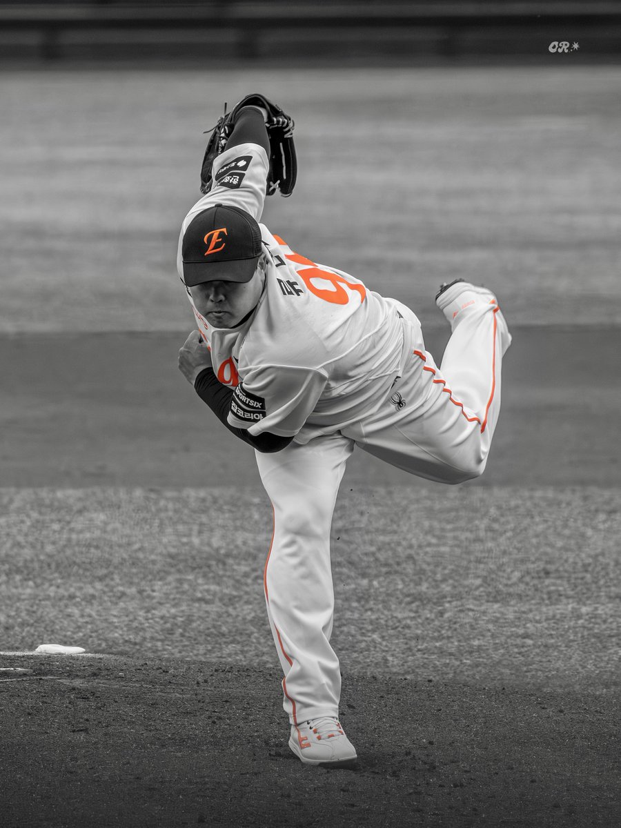 ᴏʀᴀɴɢᴇʀᴏᴍᴀɴᴄᴇ tweet media