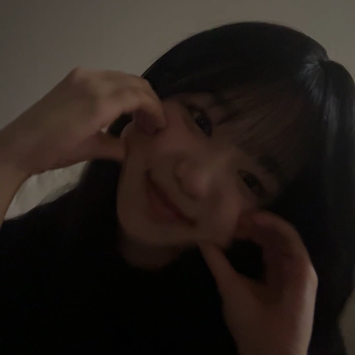 저화질의 조유리 tweet media