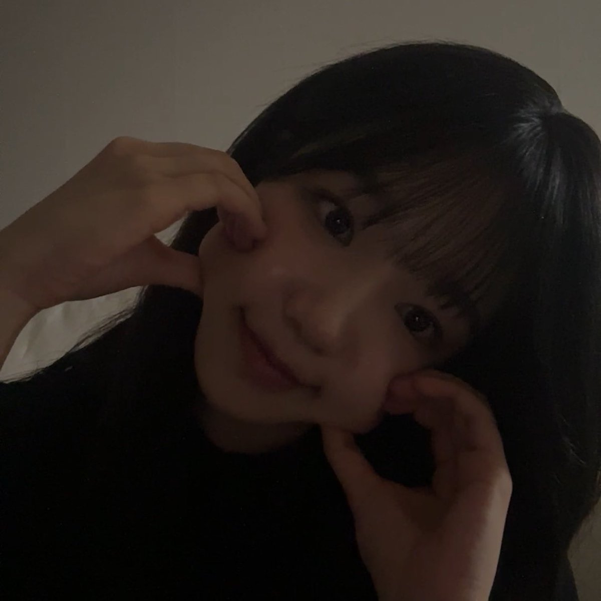 저화질의 조유리 tweet media