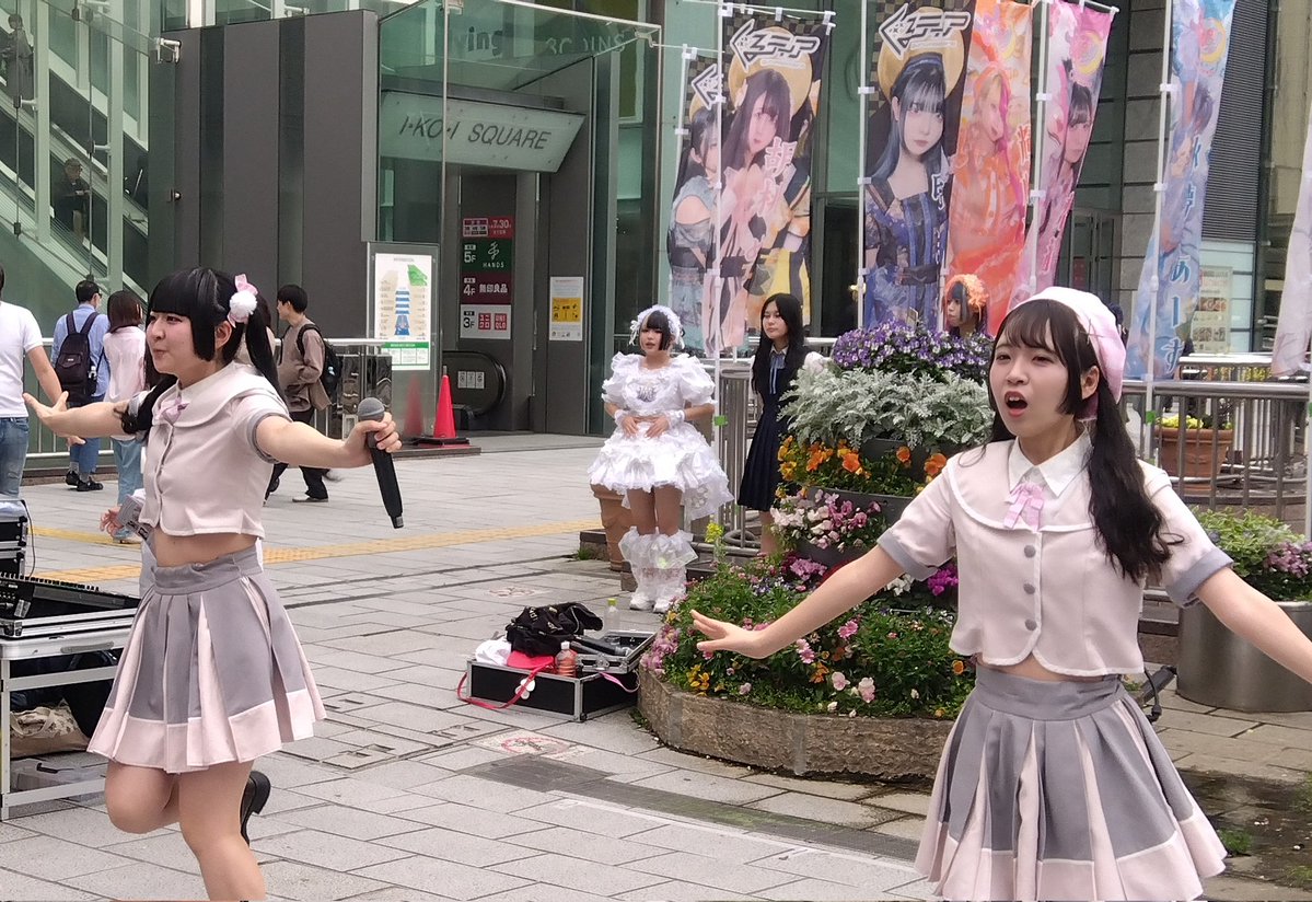 鈴キング tweet media