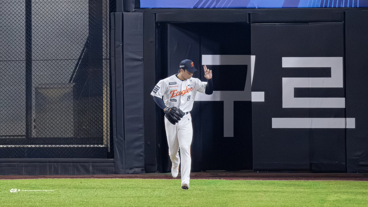 ᴏʀᴀɴɢᴇʀᴏᴍᴀɴᴄᴇ tweet media