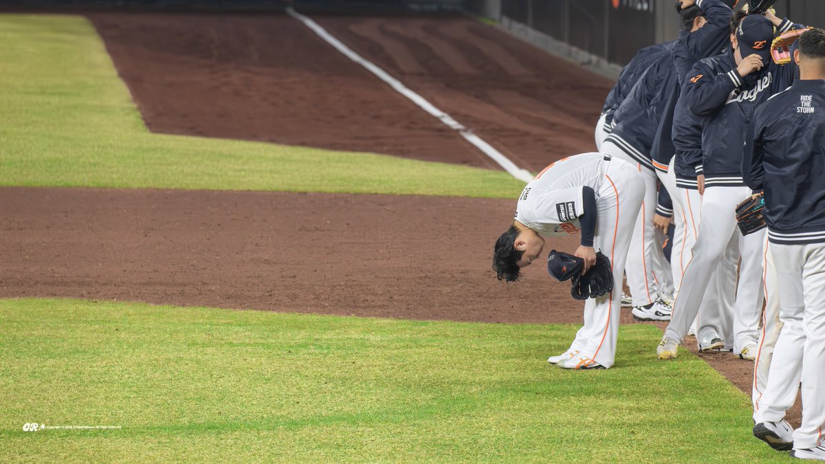 ᴏʀᴀɴɢᴇʀᴏᴍᴀɴᴄᴇ tweet media