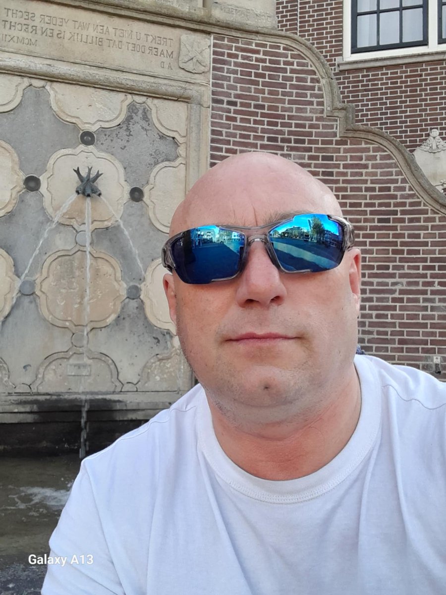 Dariusz66756's tweet photo. @loveajaaa I'm a polish man partner for you cardio https://t.co/wWPgdDOtlR