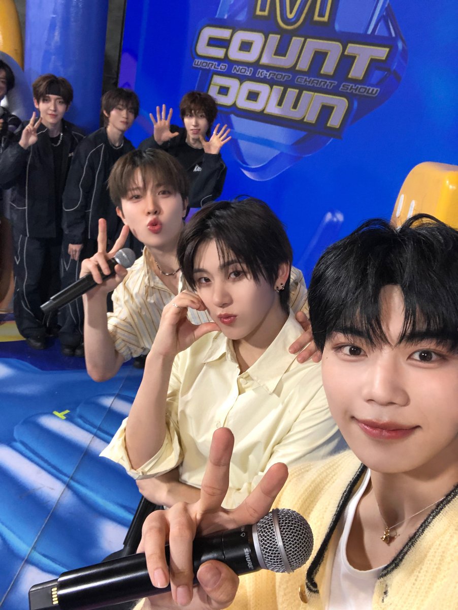 M COUNTDOWN tweet media